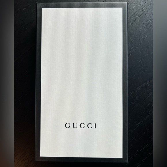NWT GUCCI
Iphone X Strawberry Cell Phone Case w/ Gift Box - Picture 5 of 5